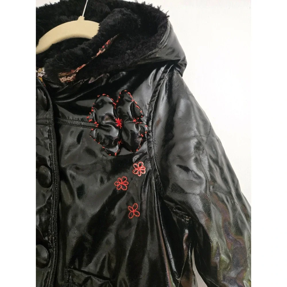 Catimini Black Patent Hooded Coat Faux Fur‎ Trim Flower Detail Size 4